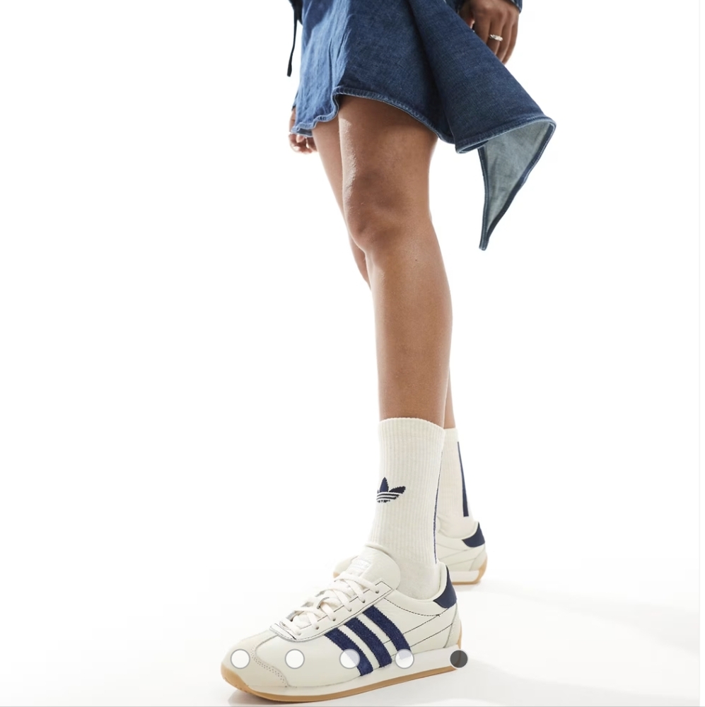 ❌SOLD❌ Adidas Originals Country OG Sneakers